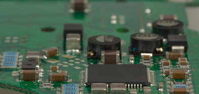 激光退火儀在國內首條量子芯片生產線上投入使用